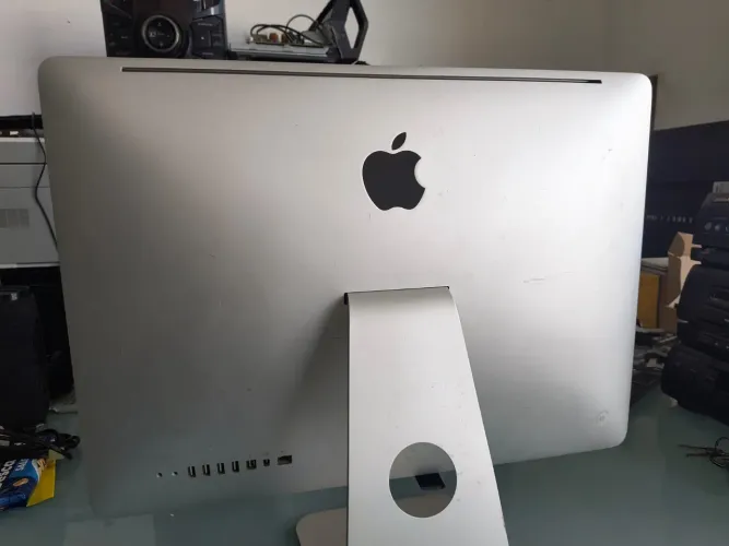 iMac para reparo ou retirada de peças