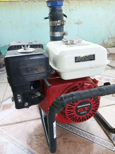 Motor bomba da marca Honda