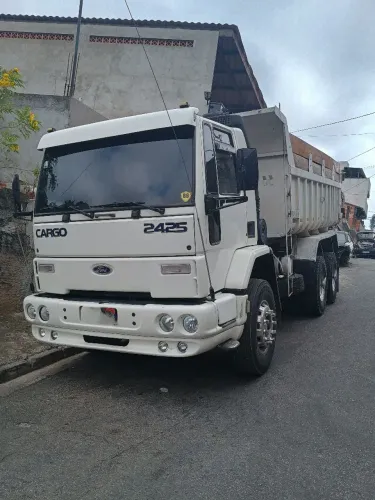 Ford cargo 2425