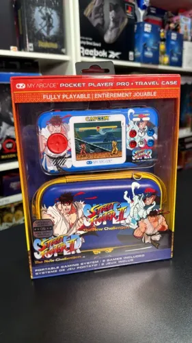 My Arcade Street Fighter II Pocket Player Bundle+ Case + 2 Jogos