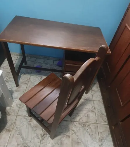 Mesa Sucupira Pequena Com Cadeira Sucupira<br><br><br><br>
