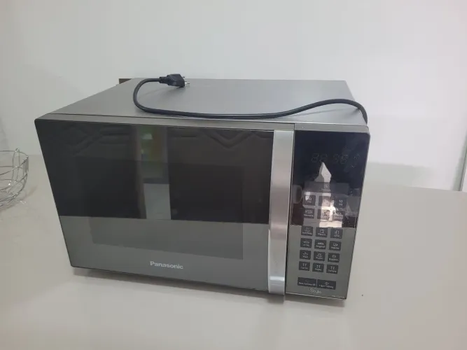Micro-ondas Panasonic Inox 32 Litros