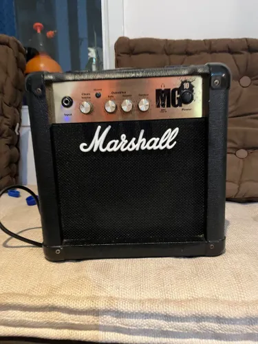 Amplificador Marshall MG10 Perfeito