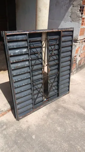 Janela de ferro