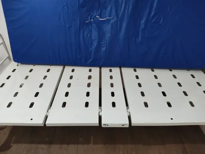 vendo cama hospitalar/com colchão 