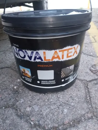 Vendo tinta acrílico parede 18k