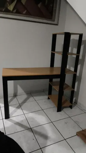 Escrivaninha nova