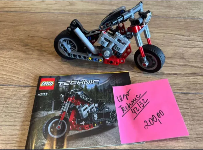 Lego Technic Motocicleta código 42132