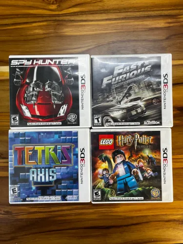 Lote com 12 jogos para Nintendo 3DS/DS