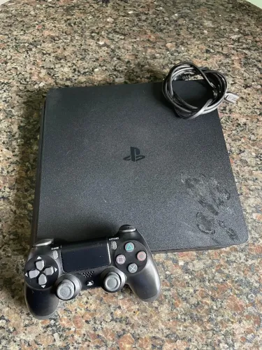 Playstation 4 Slim