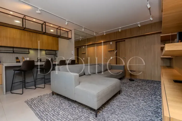 APARTAMENTO MOBILIADO NA PRAIA BRAVA DE ITAJAÍ-SC PARA LOCAÇÃO/ALUGUEL ANUAL