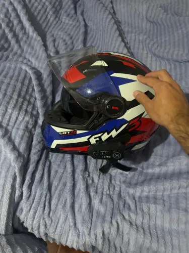 Capacetes fw3 e do Brasil 
