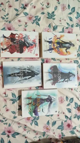Livros saga trono de vidro