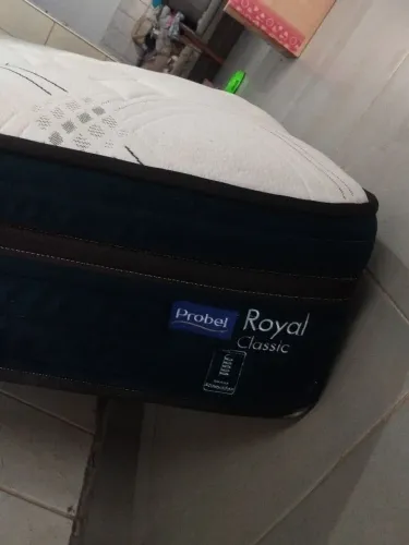 Colchão Queen size PROBEL com molas ensacadas