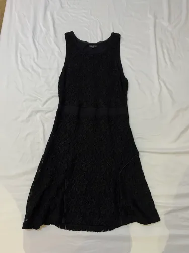 Vestido preto Le Lis Blanc