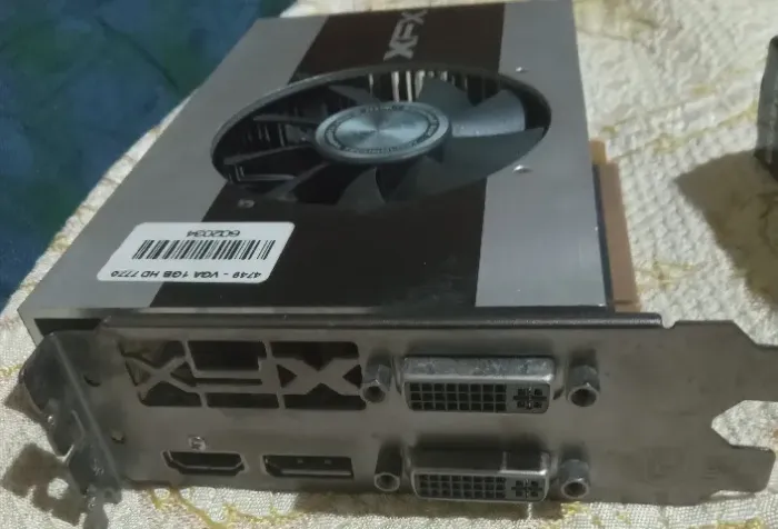 VENDO 2 PLACAS DE VIDEO + FONTE PC