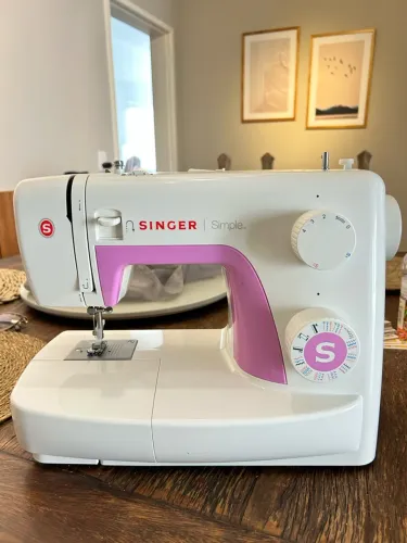 Máquina de Costura Singer