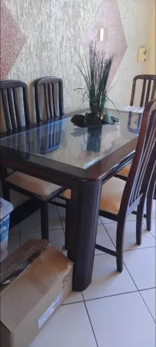 Mesa, aparador e espelho Rudnick