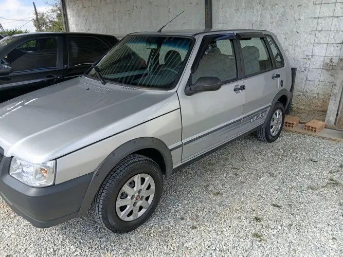 Fiat Uno Mille Celeb. WAY Econ. 1.0 F.flex 4P 2010