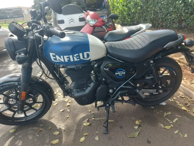 Vendo Royal Enfield Hunter 350 Rebel Blue (2024) - Impecável e Apenas 8.000 km