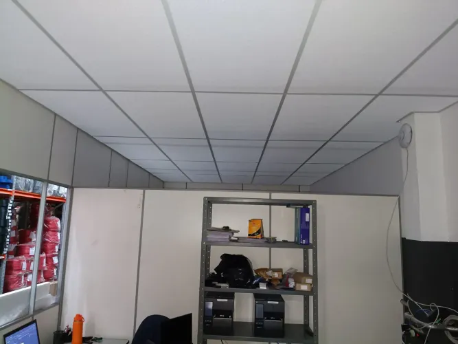 DESTAQUE DIVISÓRIAS LTDA 