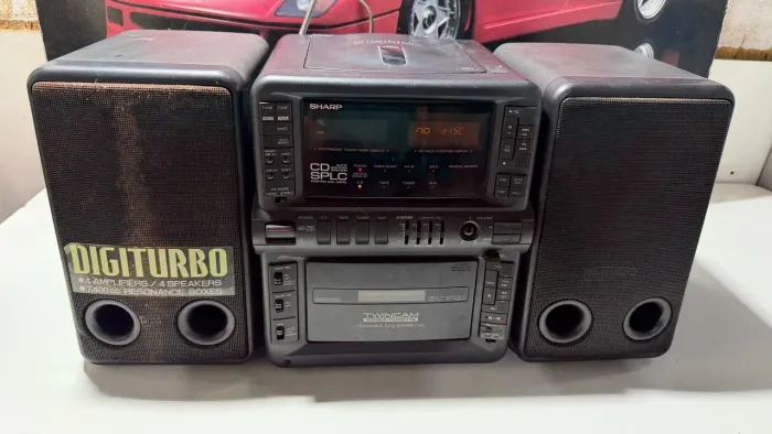 Rádio antigo Sharp