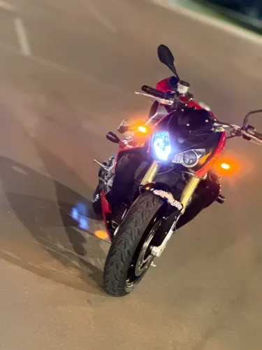 S1000R a mãe das NAKED 