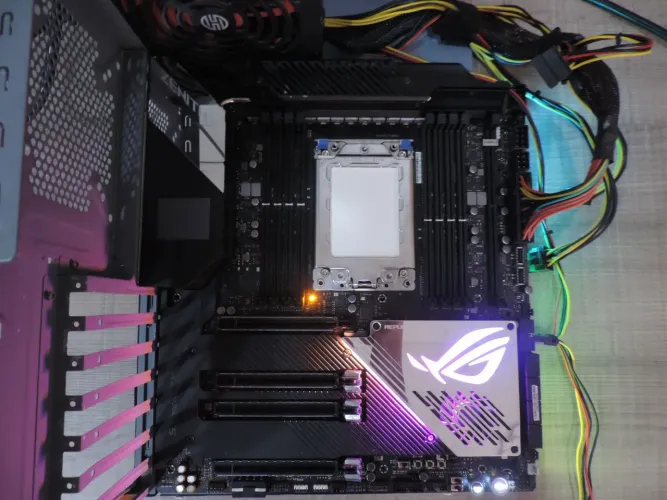 Placa mãe Asus Zenith ll extreme alpha (LEIA)