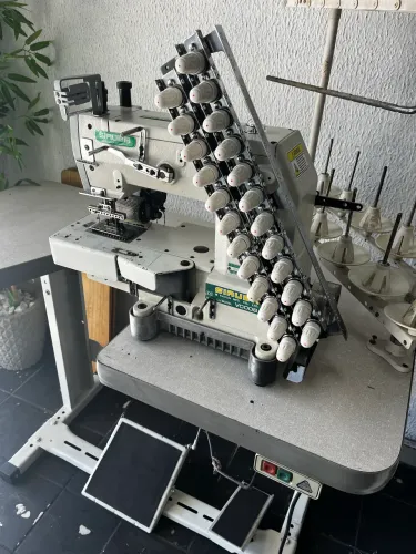 Maquina de passar cos 12 agulhas siruba 5000$