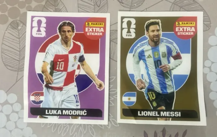 Figurinha Extra Sticker Legend Gold Lionel Messi Copa 2026 + Modric cortesia