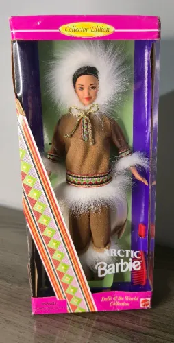 Arctic Barbie (Ártico) - Dolls of the World 1996