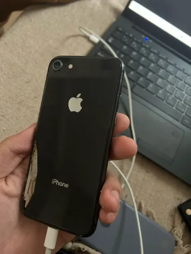iPhone 8 