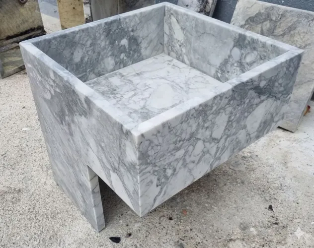 CUBA DE GRANITO 45X45 novíssima 