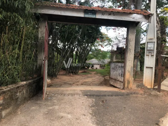 Chácara à venda no Bairro Chácaras São Martinho!
