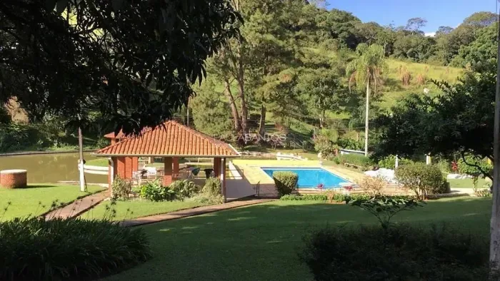 Sitio Santo Antonio à venda, com 5 Alquieres por R$ 2.600.000 - São Roque/SP