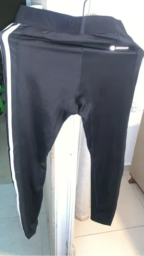 Calça de compressão Adidas