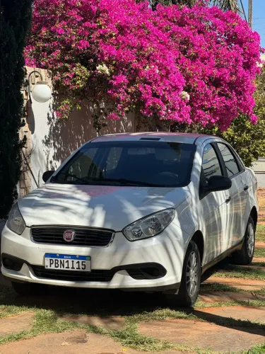Fiat Grand Siena Attractive 1.0 Flex 8V 4P 2019