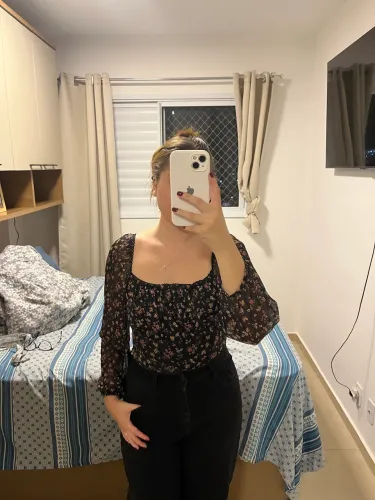 Blusinha tule estampa floral