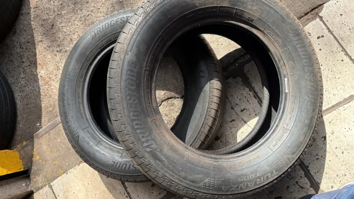 Pneu 215/65/16
