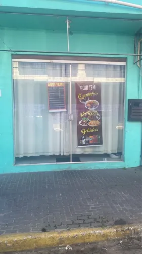 Aluga-se loja comercial em Arraial do Cabo