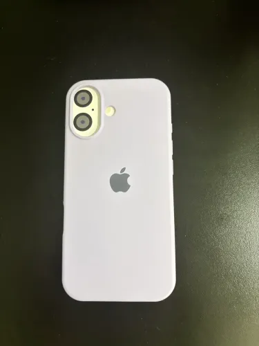 Capinha de Silicone para iPhone 17 Lilás com Logo - Nova (2 dias de uso)