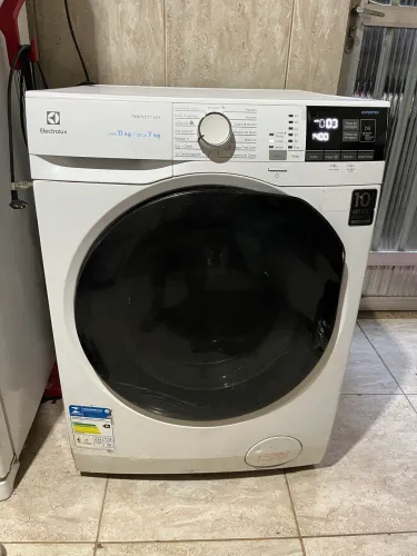 Máquina Lava e Seca da Electrolux