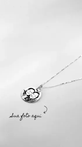 Colar com medalha personalizada com foto na prata 925