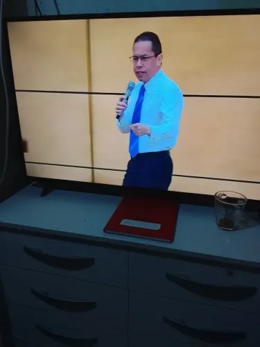 Tv aoc