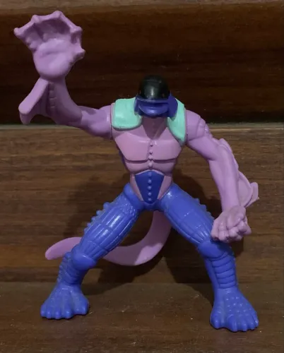 Boneco dragão preyas bakugan raro Mc Donalds 