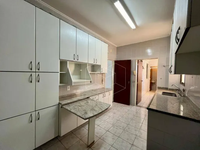 Apartamento com 4 dormitórios à venda, 130 m² por R$ 550.000,00 - Centro - Jaú/SP