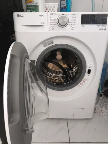 Lava e seca LG 12 KG