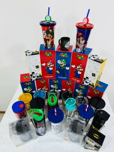 Venda Estoque - Copos Nintendo, Disney, DC Comics e Outros