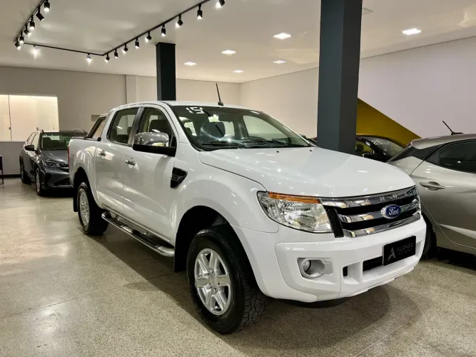 Ford Ranger XLT 2.5 16V 4X2 CD Flex 2015