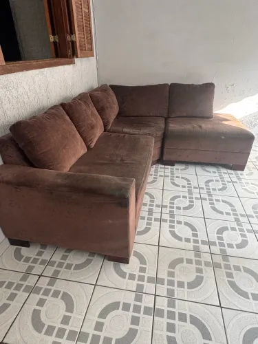 Sofá em L